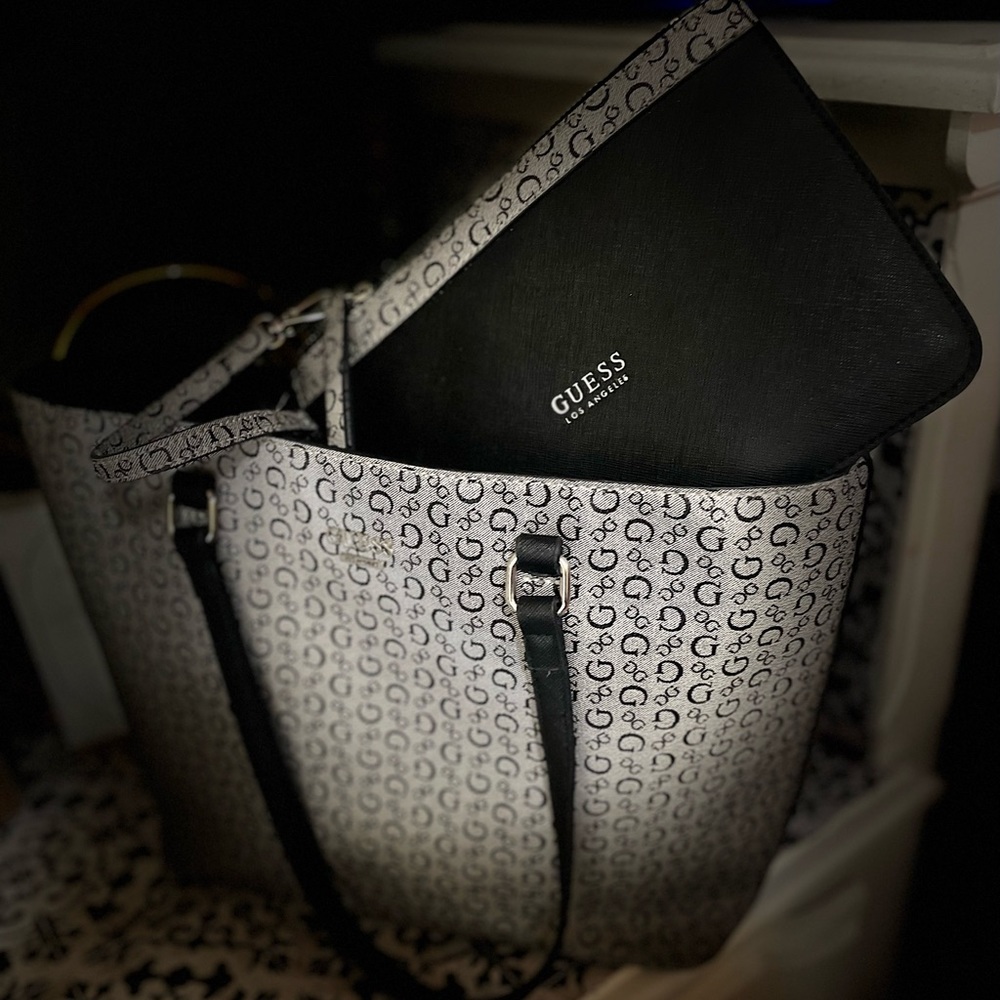 Guess Tote Bag With Matching Wristlet